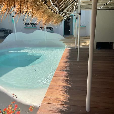 Tanawu Airport Hotel Lombok Прая Екстериор снимка